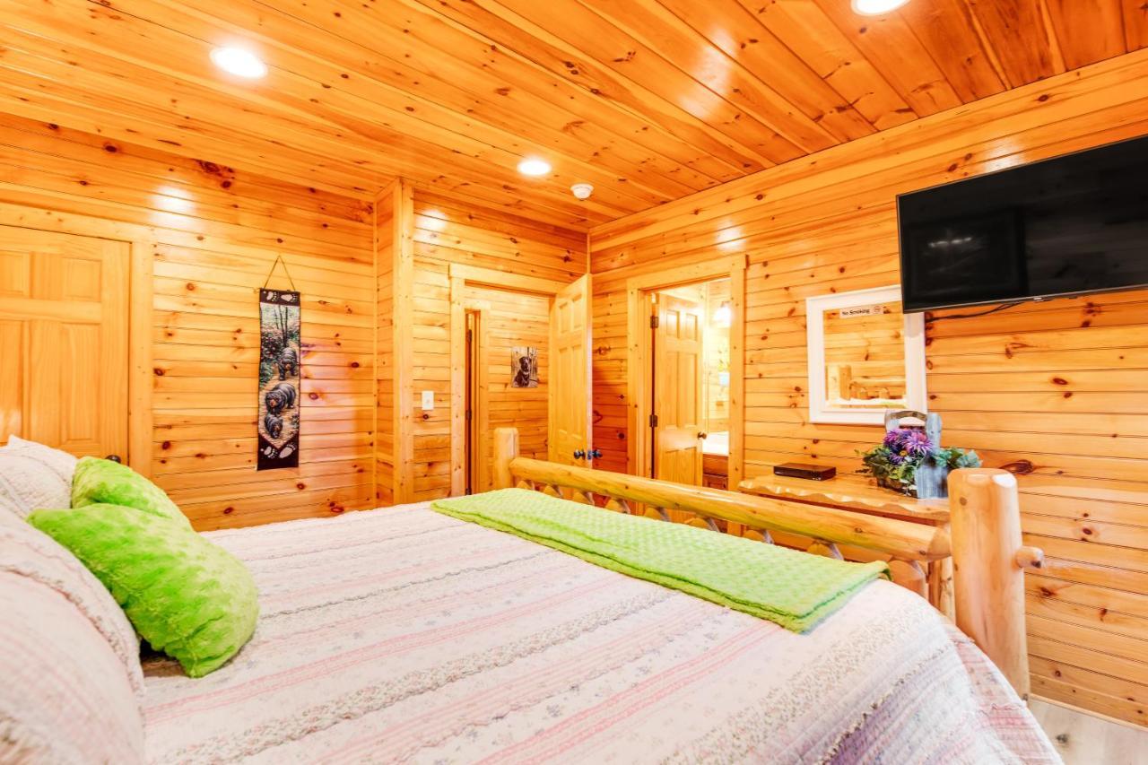 Grizzly Manor Villa Pigeon Forge Dış mekan fotoğraf