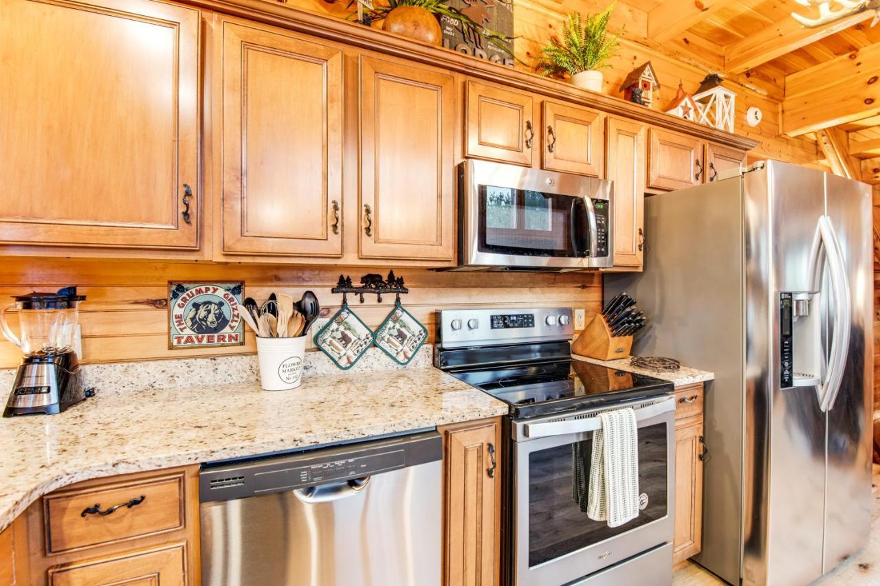 Grizzly Manor Villa Pigeon Forge Dış mekan fotoğraf